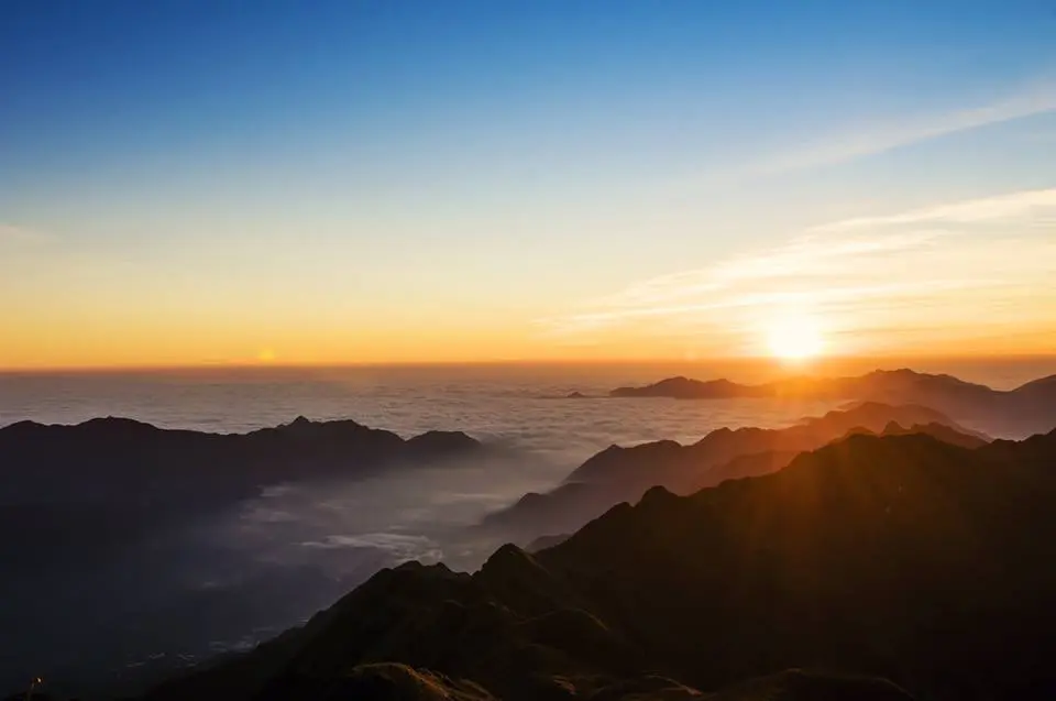 Trekking mountain fansipan