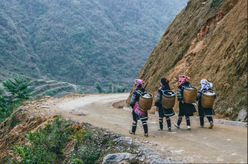 sapa-black mong, vietnam 960px