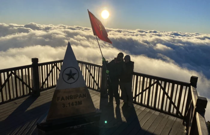 Trekking Fansipan- zonitrip