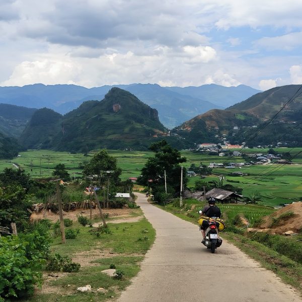 Motorbike Mu Cang chai tour- zonitrip