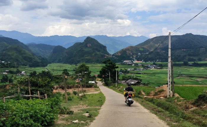 Motorbike Mu Cang chai tour- zonitrip