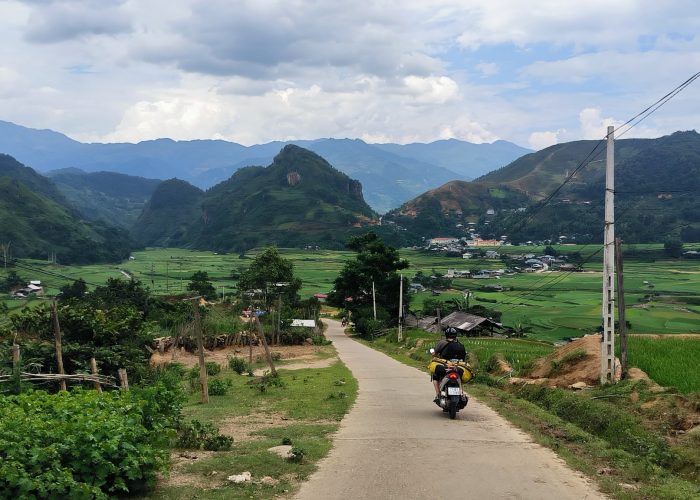 Motorbike Mu Cang chai tour- zonitrip