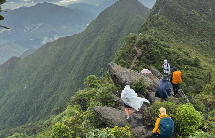 Trek Ta Xua mountain, Tram tau, orgnized by zonitrip
