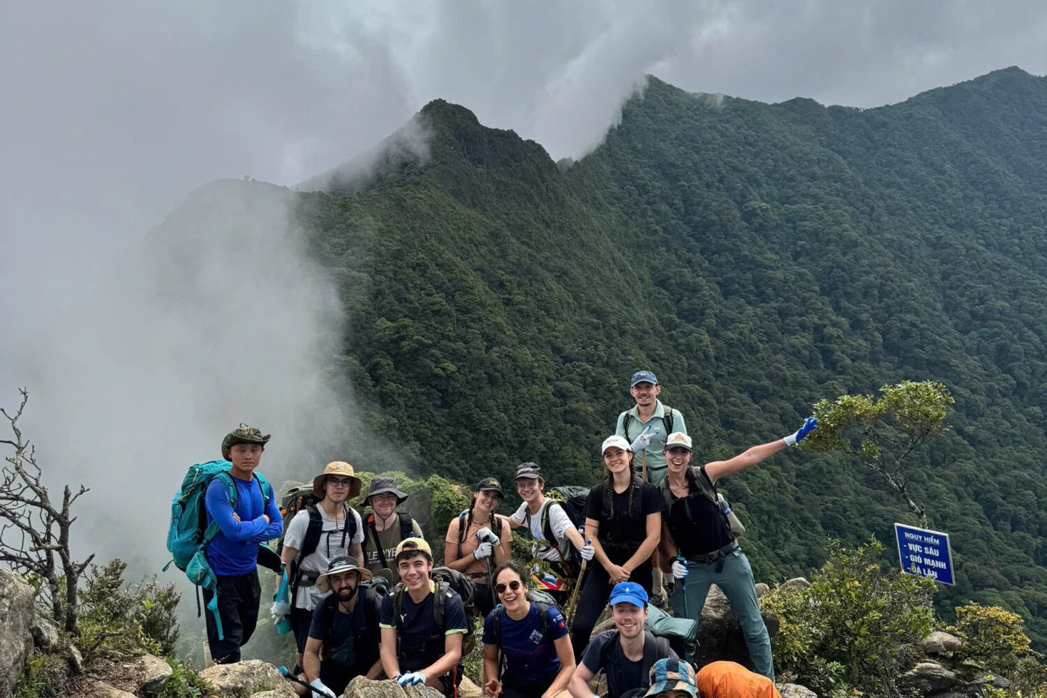 Trek Ta Xua mountain, Tram tau, orgnized by zonitrip