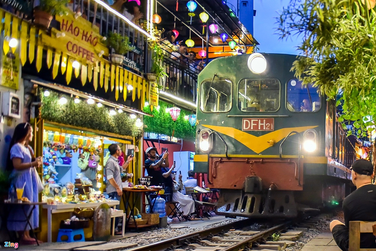 Hanoi railway coffee