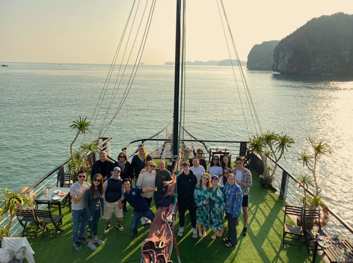 serenity cruise in Lan Ha Bay