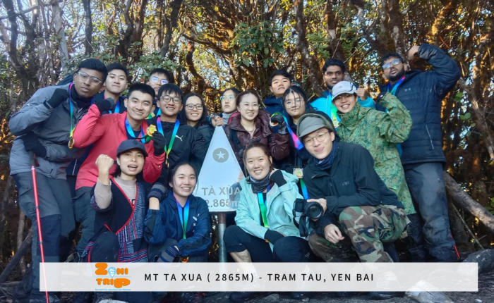 Trek Ta XUa- team singapore-zonitrip